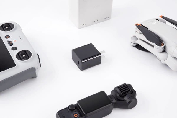 DJI 30W USB-C CHARGER