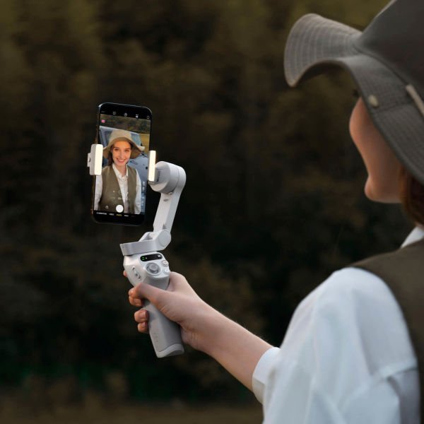 DJI Osmo Mobile SE Gimbal