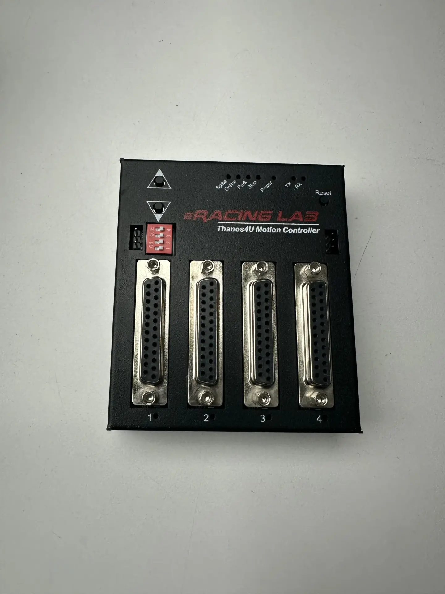 eRacing Lab Thanos4U Motion Controller - 4 Eksenli Simülasyon Hareket Kontrol Kartı + 4 Adet Aktivatör